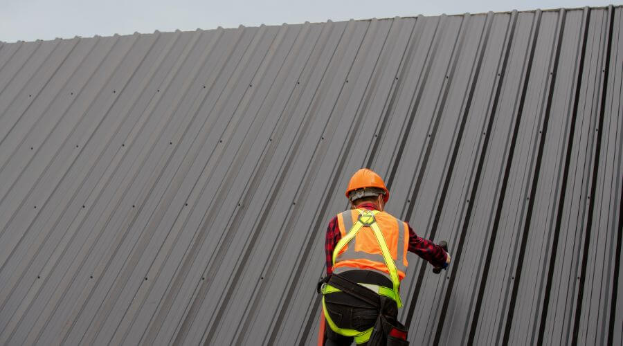 Expert Emergency Roof Repairs services in Greenville, MI